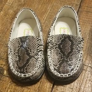 Foxpaws Shoes animal print loafer 10-12 mo